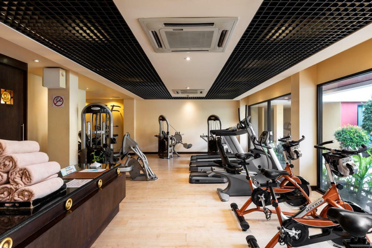 Patong Paragon Resort & Spa Sha Extra Plus Eksteriør billede A gym at a hotel
